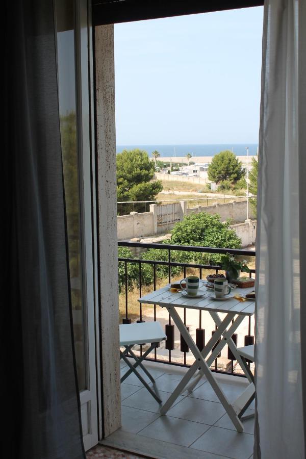 Blu House Apartment Monopoli Bagian luar foto