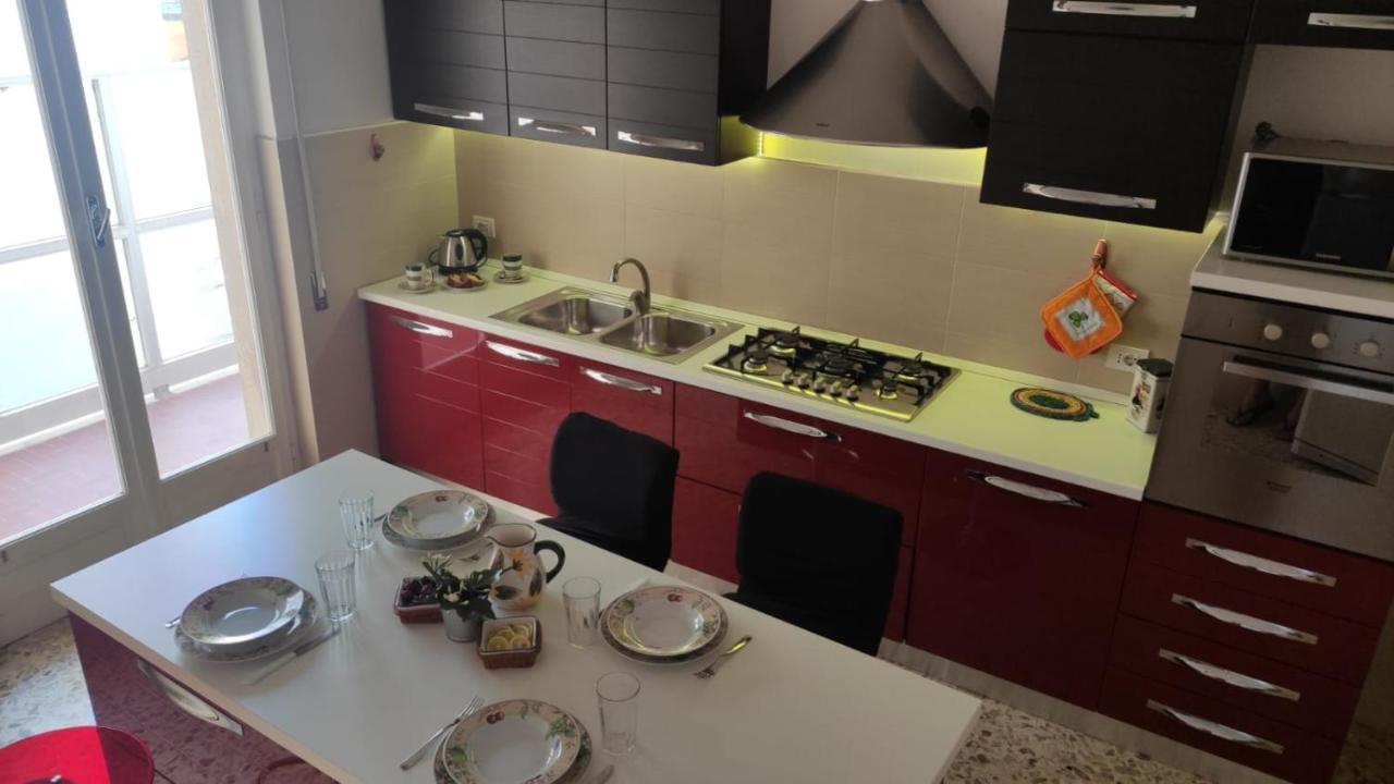 Blu House Apartment Monopoli Bagian luar foto